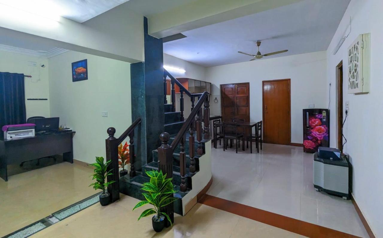 Guest house Gkv Service Saligramam *